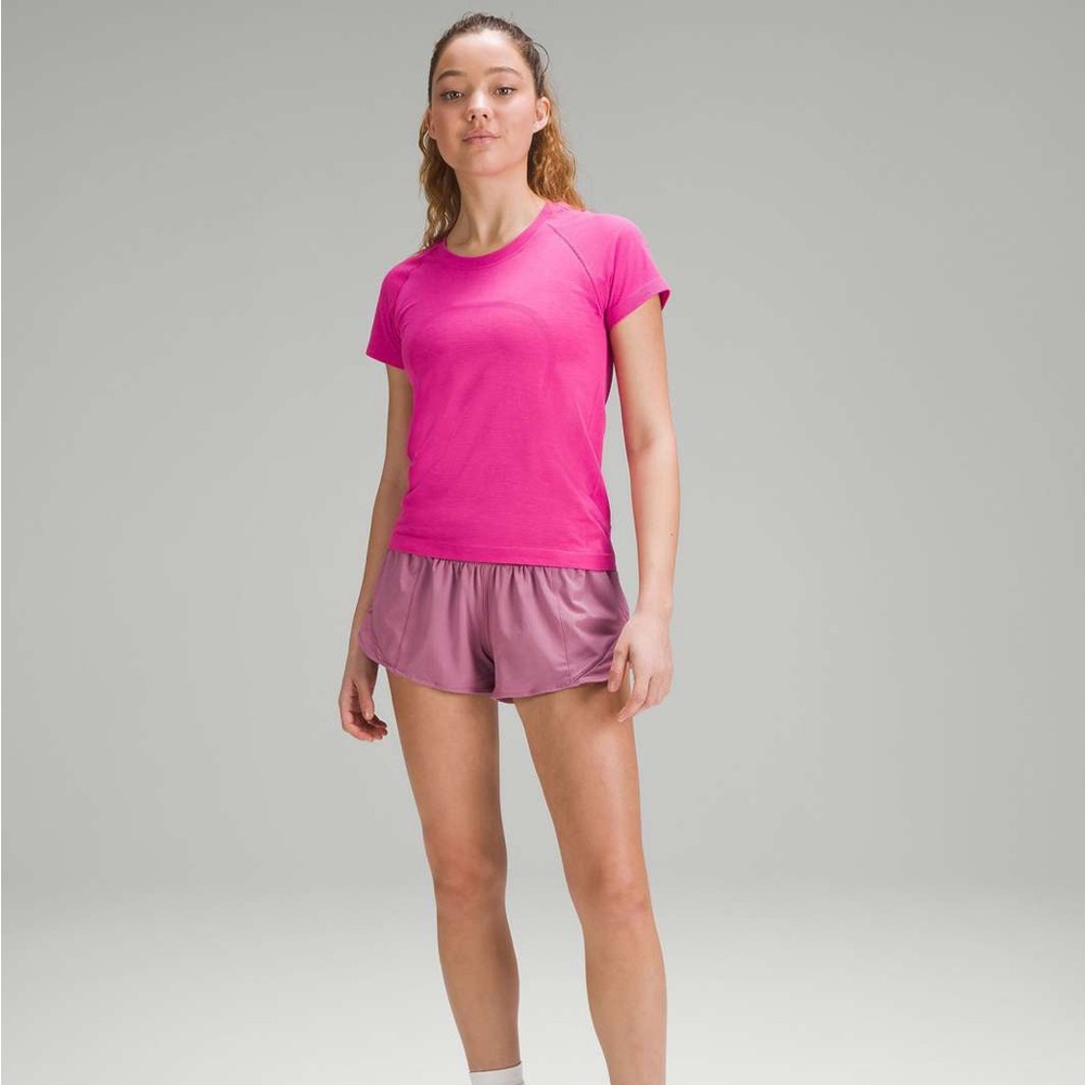 Lululemon Hotty Hot Low-Rise Lined Short 2.5" - Velvet Dust